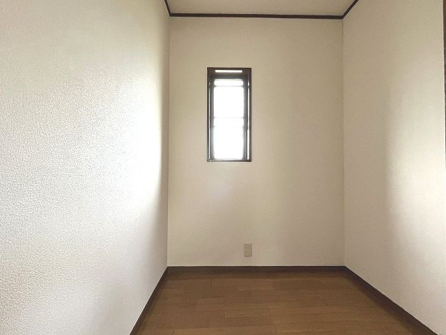 孕西町貸家の収納|納戸