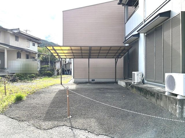孕西町貸家の駐車場|駐車場です