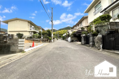 【前面道路含む現地写真】 | 伏見区醍醐下端山町　注文建築　建築条件なし　土地 | 前道の幅員は6ｍなので運転が苦手な方でも安心して駐車して頂けますね。閑静な住宅街です。