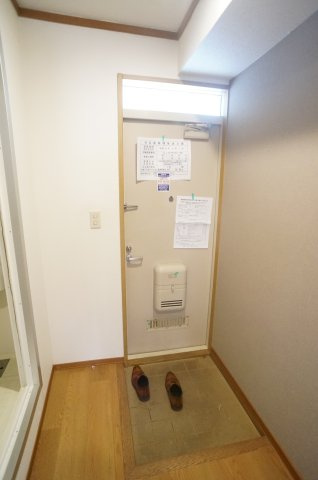 スターハイツ壱番館の玄関