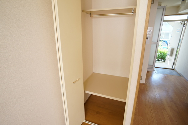 スターハイツ壱番館の収納