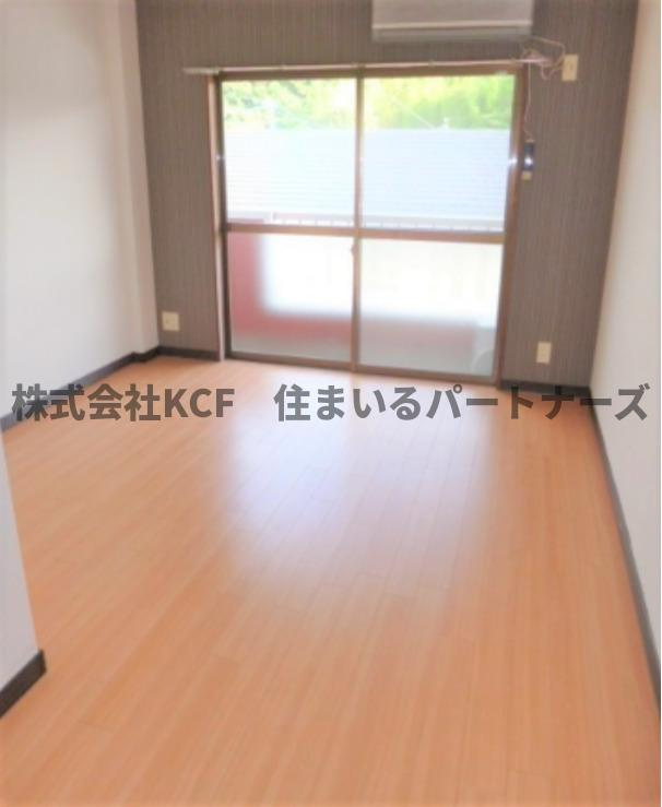 クラウンハイツの居間・リビング