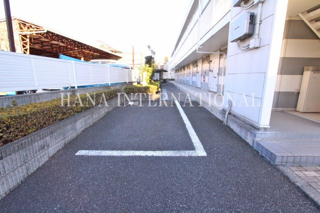ヤマザキの駐車場