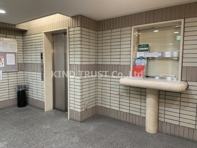 ファミール・リブレ梅田東のロビー|建物の内部です