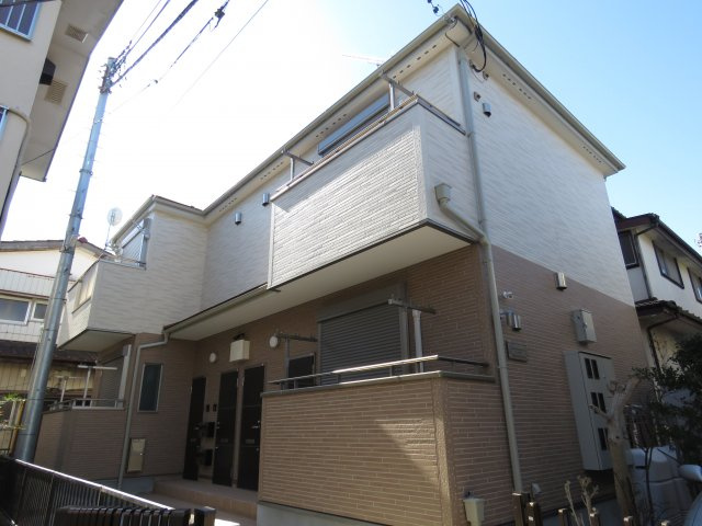 ルノン参番館の外観