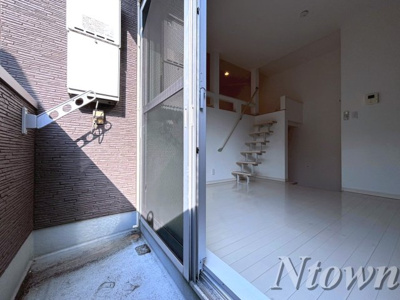 【バルコニー】 | アルメリアⅡ | バルコニー付きです