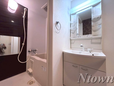 【洗面所】 | アルメリアⅡ | 広い洗面スペース