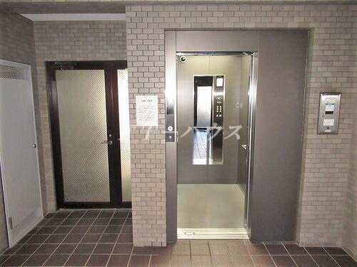 ライオンズマンション津田沼南のロビー