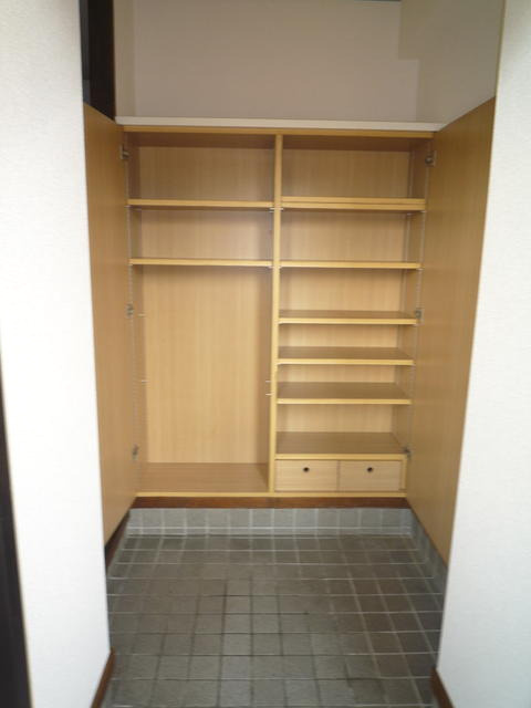 コーポラスF3【キャッシュバック対象物件】の収納|収納のためのスペースです