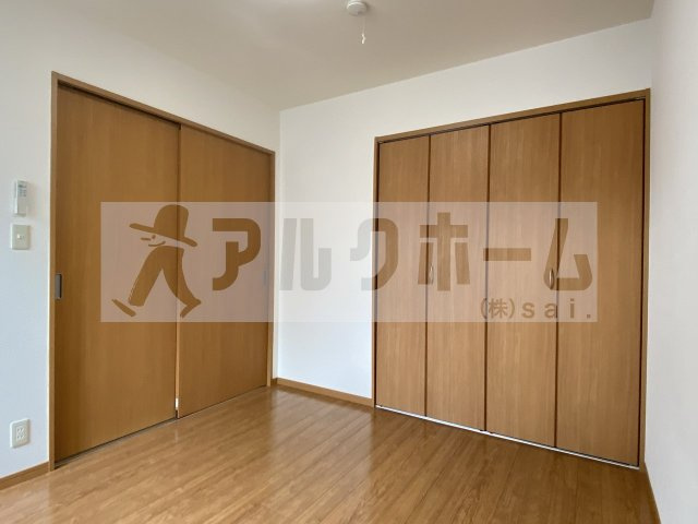 アムールラックの洋室