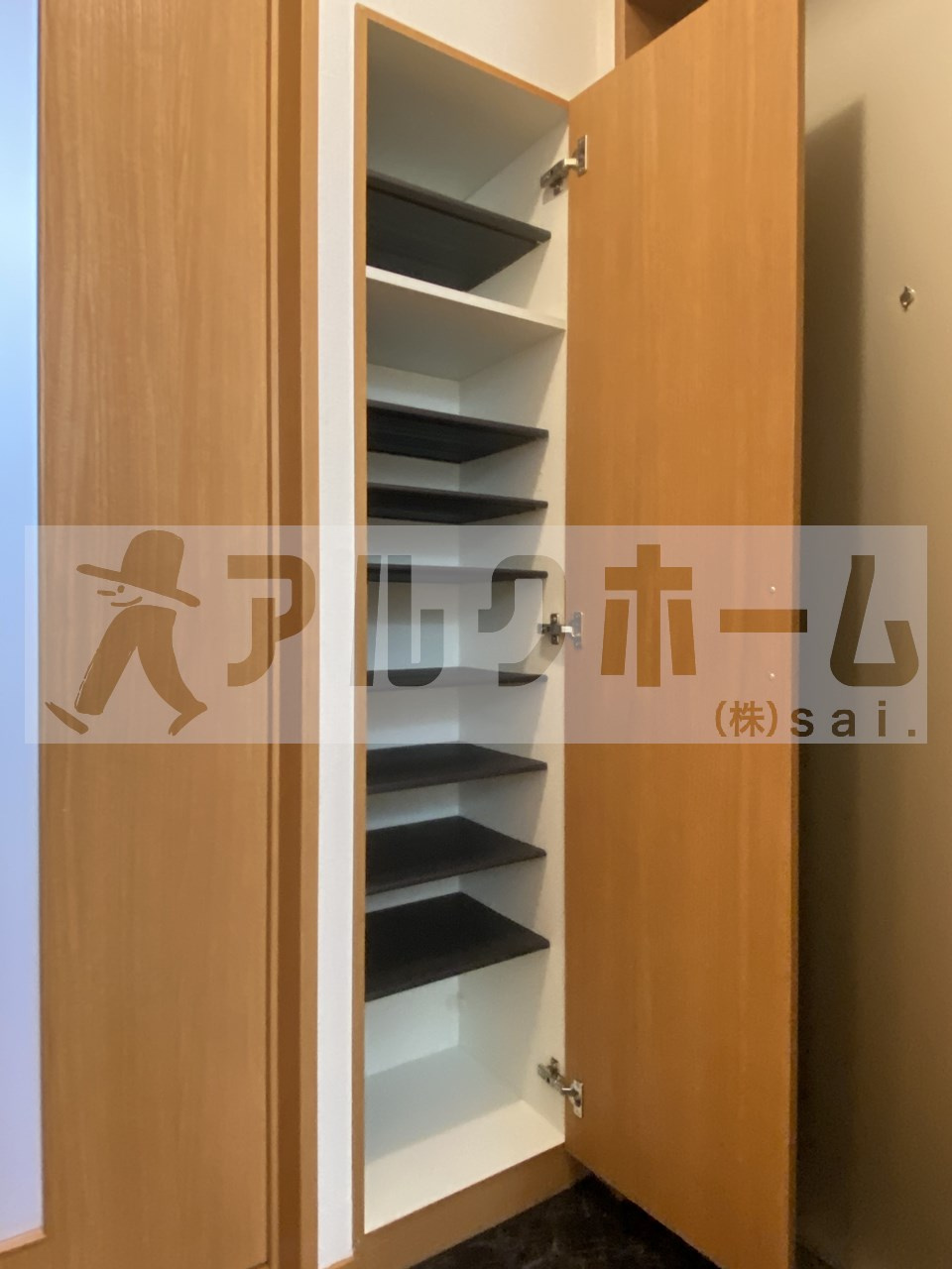 アムールラックの玄関