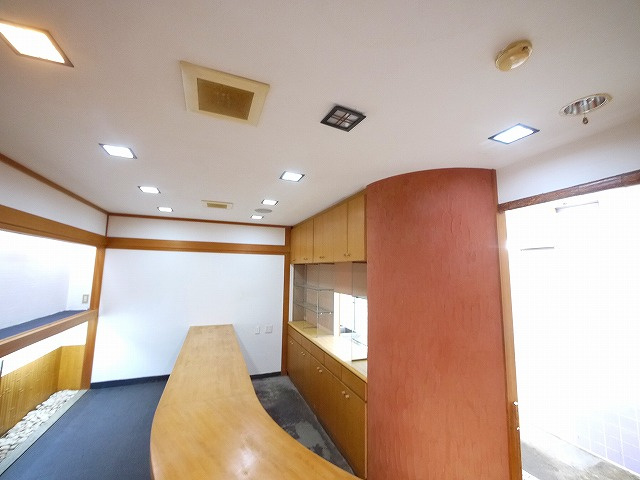 アルファプラザ