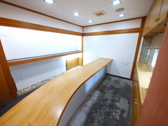 アルファプラザ