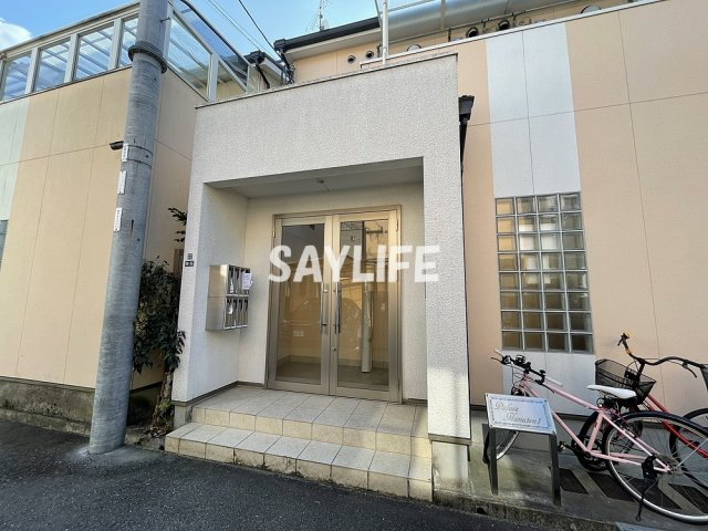 パレスハナテンⅠのエントランス