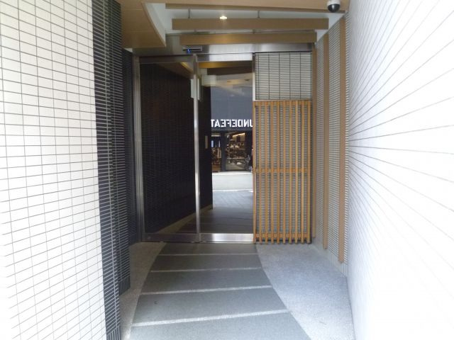 ポローニア立花通りのエントランス