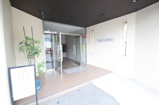 【エントランス】