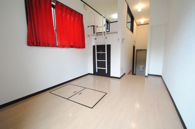 【居間・リビング】 | 蔵ハウス | 明るい洋室です