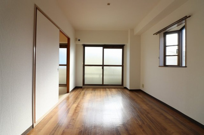 【寝室】 | ハイウェール | 個人の部屋や寝室として使える洋室です