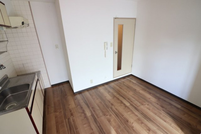 【内装】 | ハイウェール | 明るい室内です