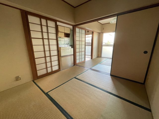 高木マンションの和室