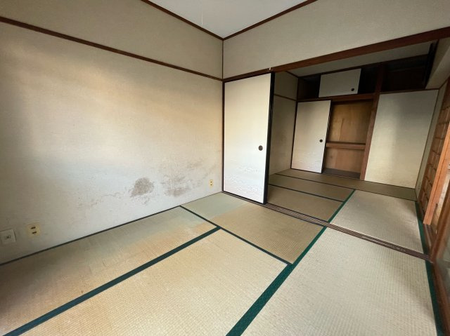 高木マンションの和室