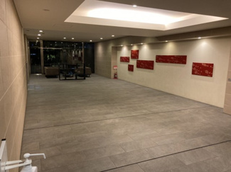 【エントランス】 | エントランス　夜の様子です。