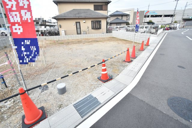 【売土地】長岡京市下海印寺伊賀寺（西山天王山駅）住宅用地の前面道路含む現地写真