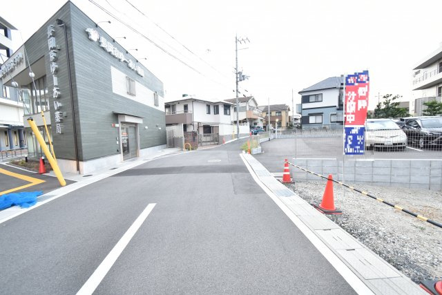 【売土地】長岡京市下海印寺伊賀寺（西山天王山駅）住宅用地の前面道路含む現地写真