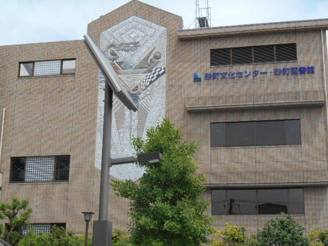 江東区立江東図書館まで646m