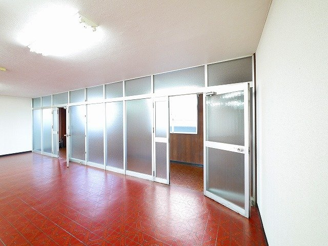 大和本社ビル別館の内装|おしゃれな内装です