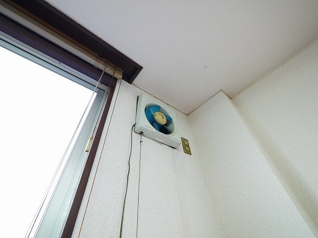 大和本社ビル別館の設備|換気できます