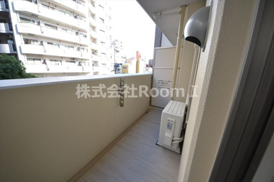 【バルコニー】 | サンセール上本町 | 暖かな日差しのふりそそぐバルコニー