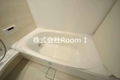 【浴室】 | La Suite上町台 | きれいなお風呂です