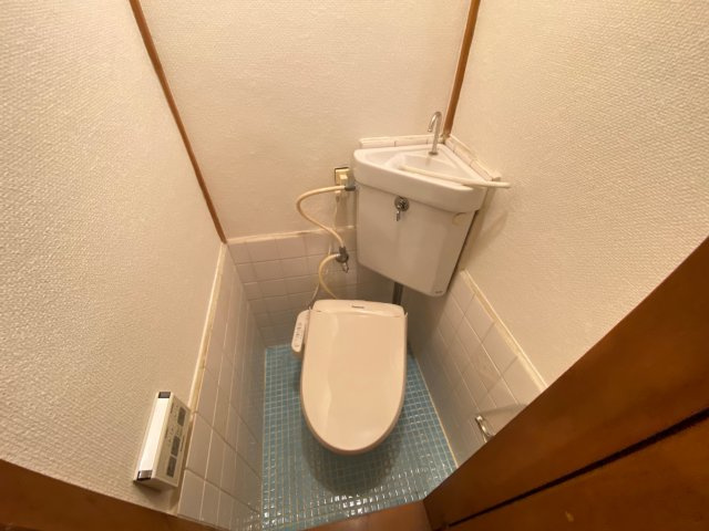 富田林町貸家のトイレ