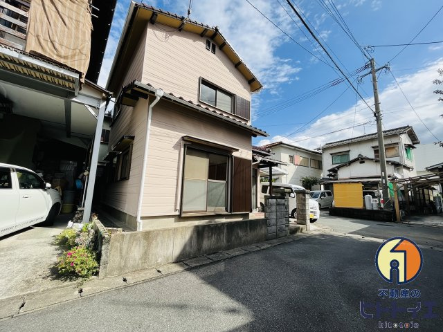 室岡中古住宅の前面道路含む現地写真