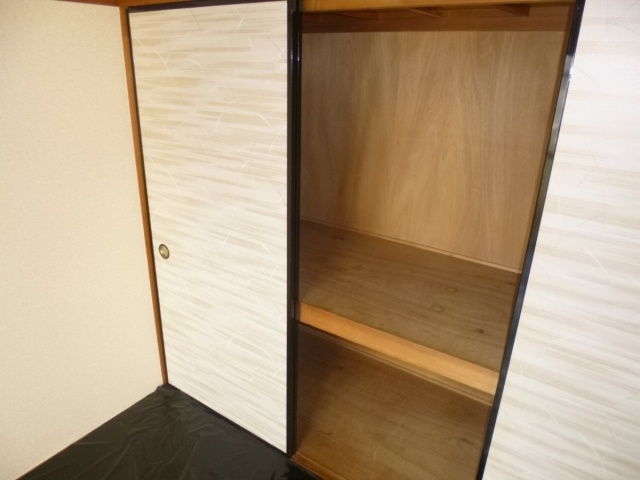 【収納】 | シュロス鵜の森 | ※同建物同型別のお部屋