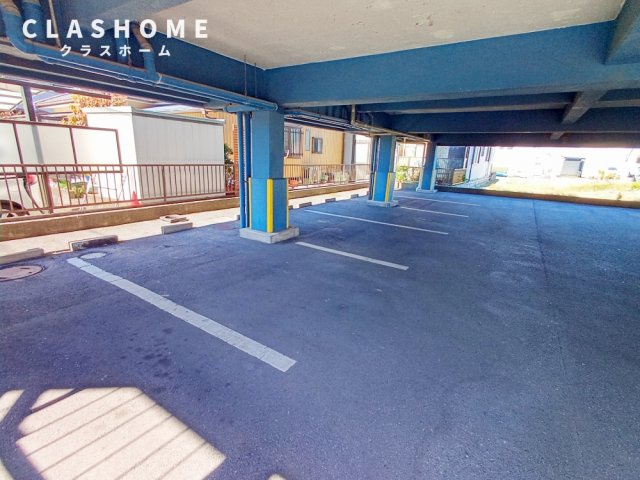 K'sハイツの駐車場