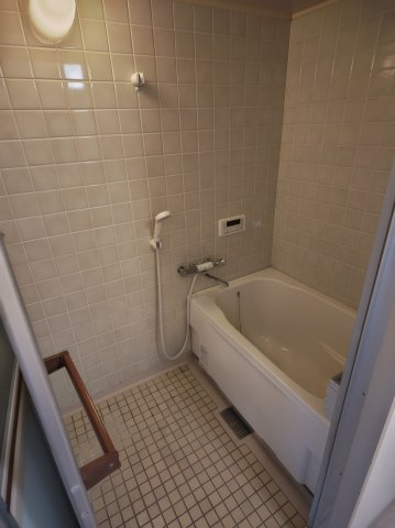 【浴室】 | バーンフリート寝屋川 | 落ち着いた空間のお風呂です