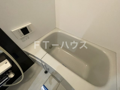 ブラインドサイド幕張の浴室