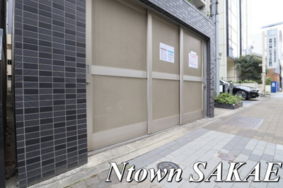 【エントランス】 | プレサンス丸の内城雅 | 落ち着いたエントランスです