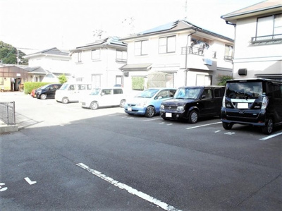 【駐車場】 | リビングタウン高岡Ⅱ