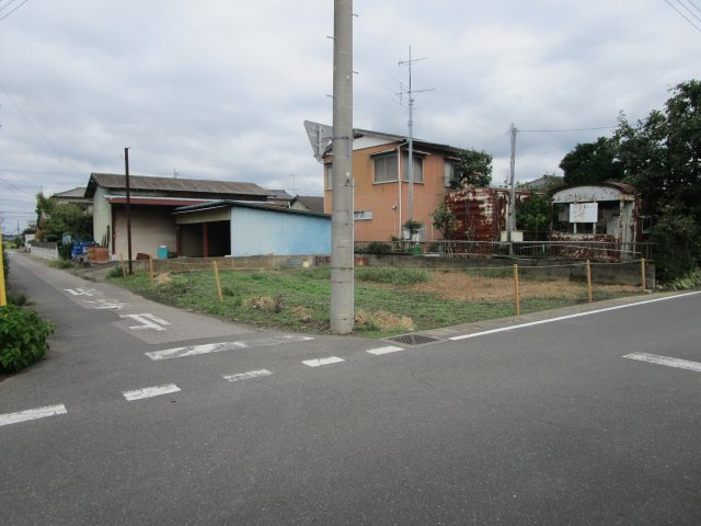 鴻巣市糠田　売地の前面道路含む現地写真