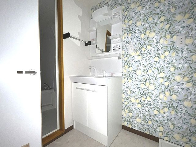 ジャストハイツの独立洗面台|独立洗面台、朝の身支度には欠かせません