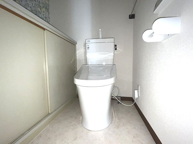 ジャストハイツのトイレ|ゆったりとした空間のトイレです