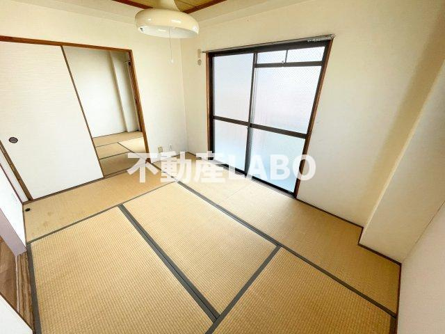 サンハイツ市岡の和室