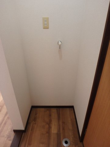 サニーコート中庄のその他|中庄　サニーコート中庄　1LDK　洗濯機置場