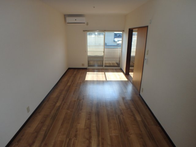 サニーコート中庄の居間・リビング|中庄　サニーコート中庄　1LDK　居間・リビング