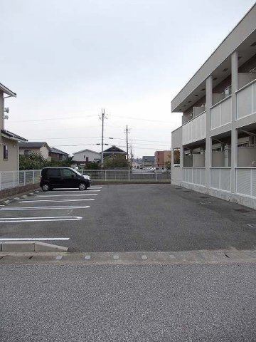 クレイドル・Ｋの駐車場