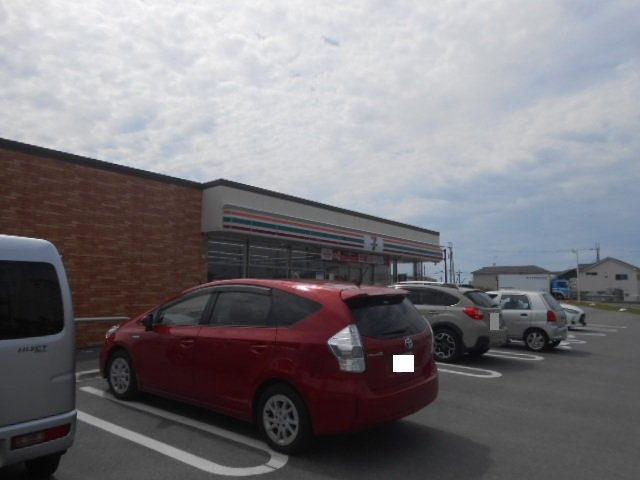 クレイドル・Ｋの周辺|セブンイレブン米原中多良店様まで750m