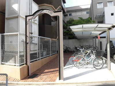 【エントランス】 | サニークレスト忠 | 綺麗なエントランスです。